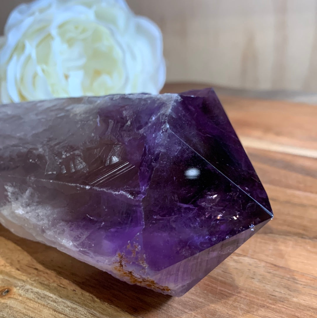 AMETHYST TOOTH (MASSIVE 714 GRAMS)