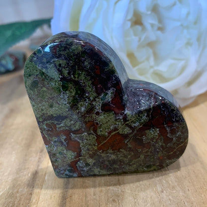 DRAGONBLOOD STONE HEARTS (Stand not included)