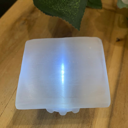 SELENITE SPAR LIGHT UP SHELF