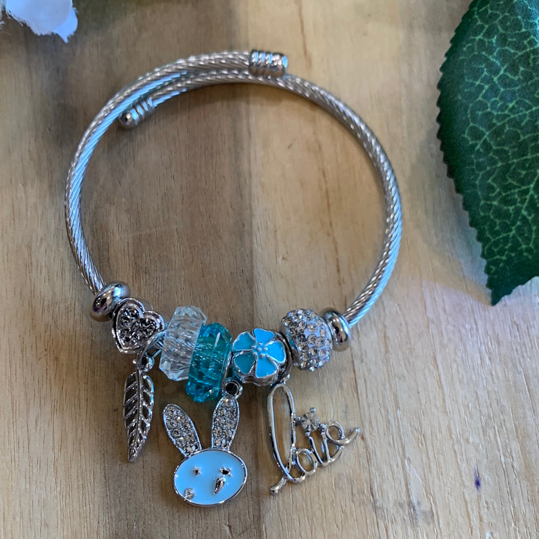 CHARM BRACLETS (NON CRYSTAL)