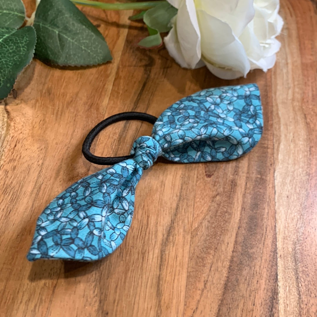 THEMED SCRUNCHIES