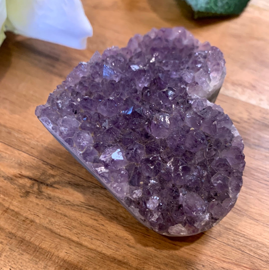 AMETHYST CLUSTER HEART