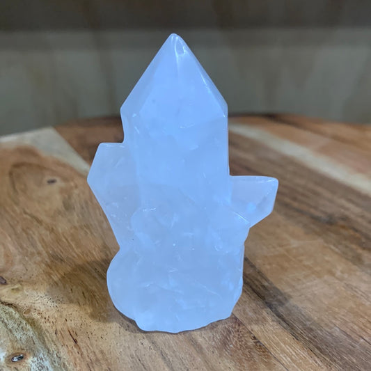 CLEAR QUARTZ CRYSTAL SHAPE