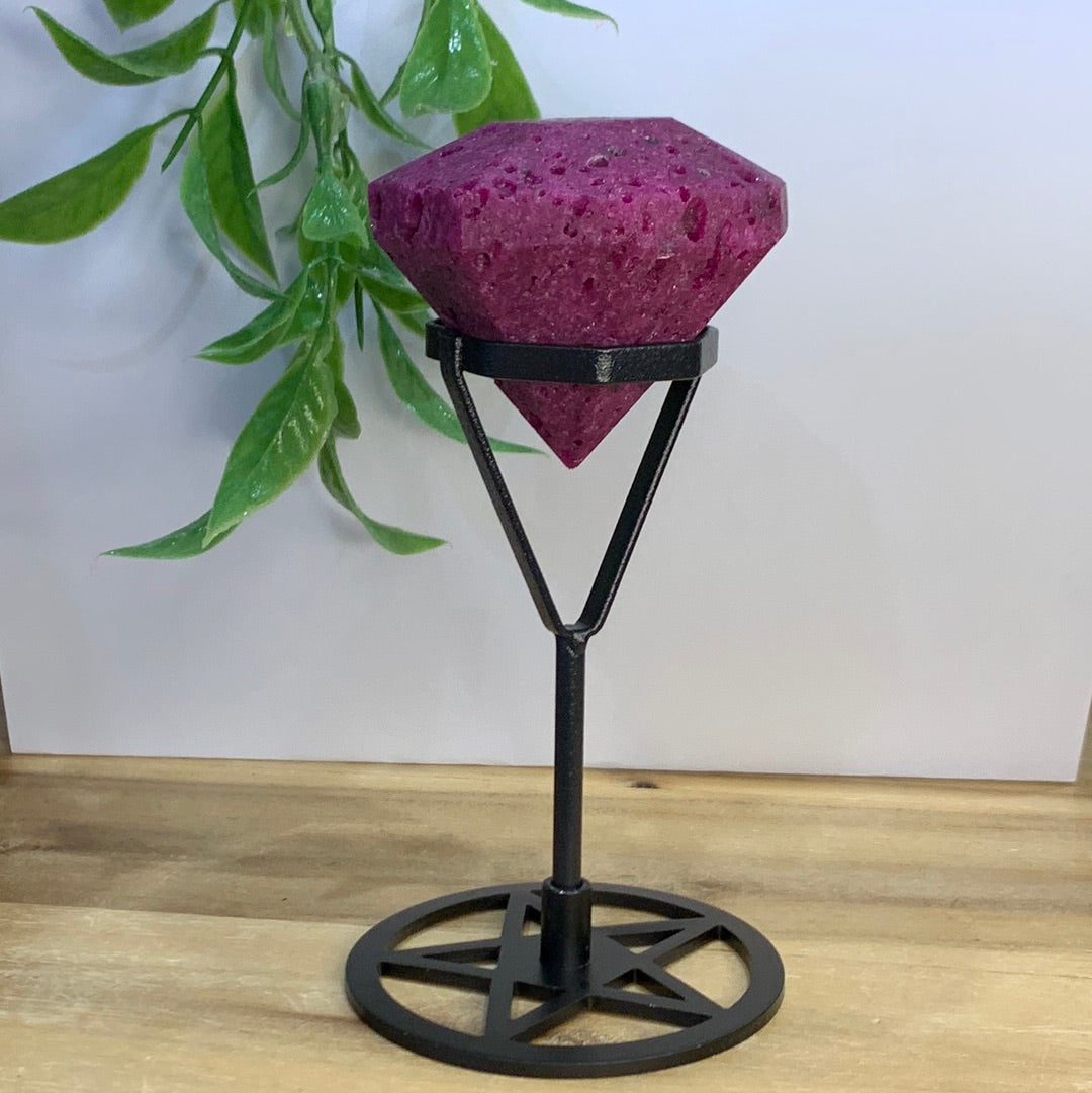 HONEYCOMB RUBY DIAMOND WITH STAND