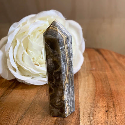 BANDED CALCITE POINT