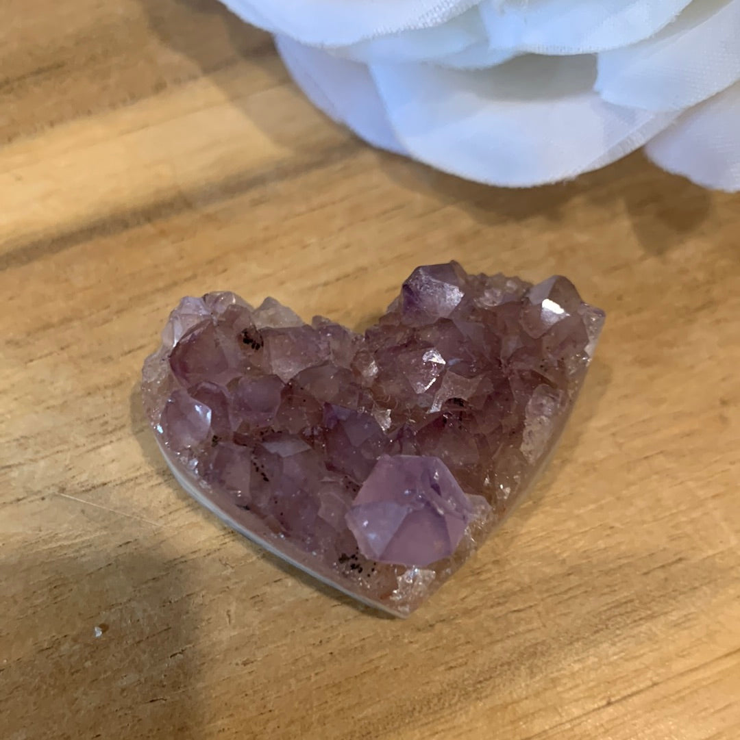 AMETHYST CLUSTER HEARTS