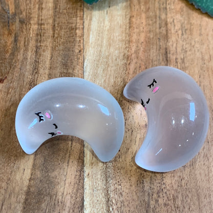 EVERYTHING THAT GLOWS IN THE DARK  (NON CRYSTAL LUMINOUS RESIN)
