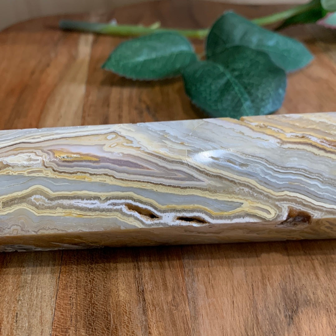 AUSTRALIAN CRAZY LACE AGATE TOWER