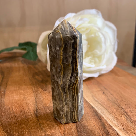 BANDED CALCITE POINT