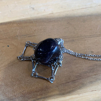 ADJUSTABLE CLUSTER PENDANT