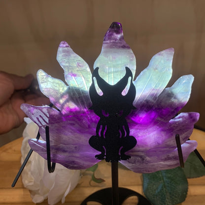 FLUORITE 9 TAIL FOX (WITH STAND)