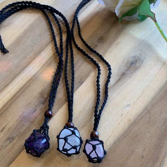 LONG PLAITED TUMBLE/RAW HOLDER NECKLACES