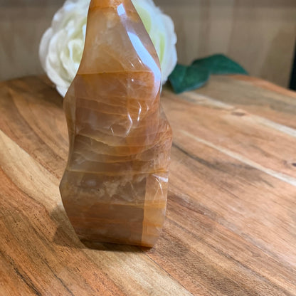PEACH MOONSTONE FLAME (TIP IS BROKEN)