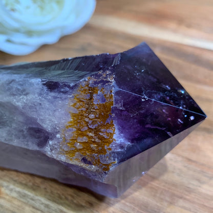 AMETHYST TOOTH (MASSIVE 714 GRAMS)