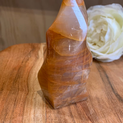 PEACH MOONSTONE FLAME (TIP IS BROKEN)