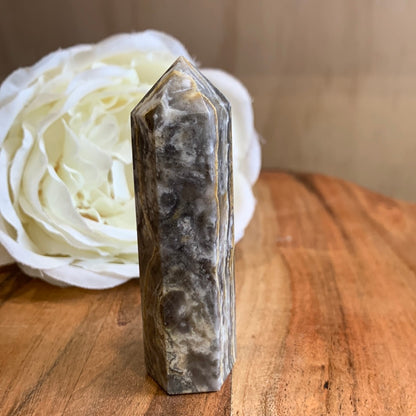 BANDED CALCITE POINT