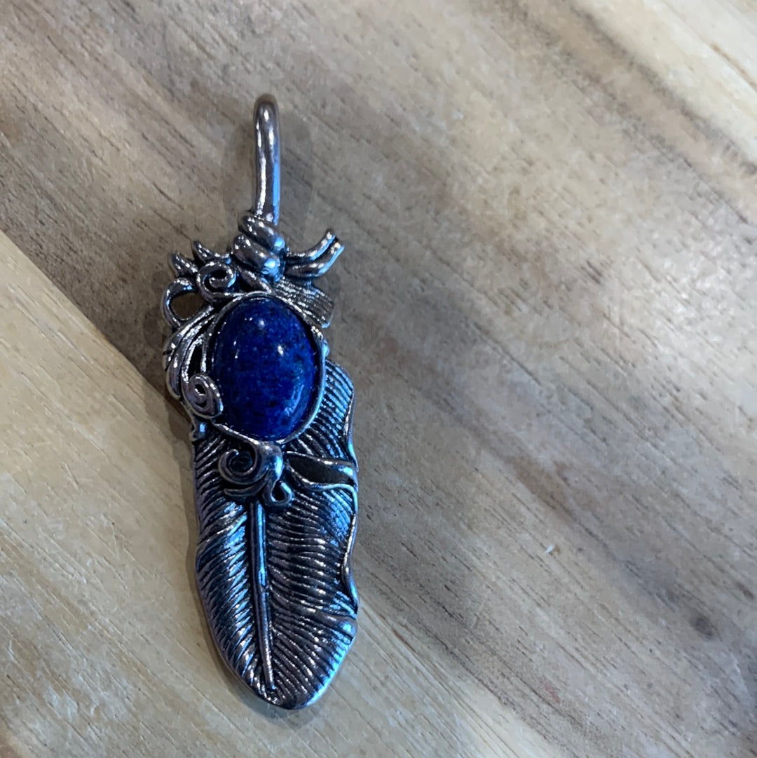 FEATHER PENDANT WITH CRYSTAL DOME