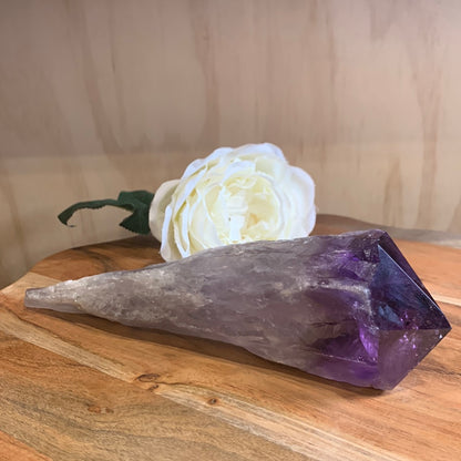 AMETHYST TOOTH (MASSIVE 714 GRAMS)