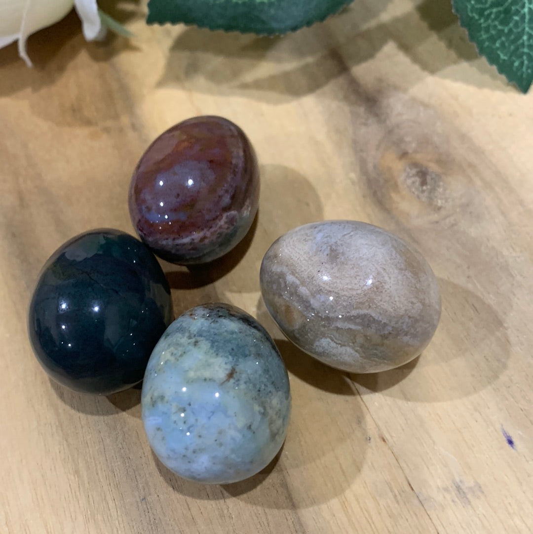 CRYSTAL EGGS (MEDIUM)