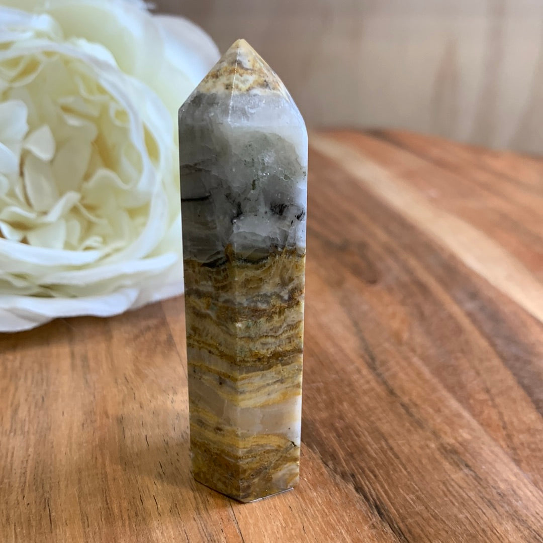 AUSTRALIAN CRAZY LACE AGATE POINTS