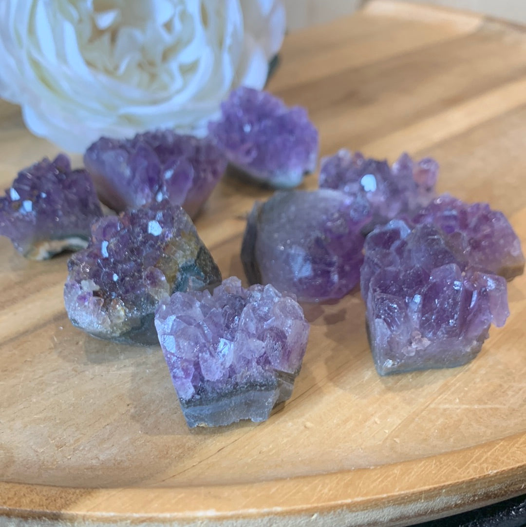 AMETHYST CLUSTERS (SMALL)
