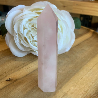 ROSE QUARTZ POINT