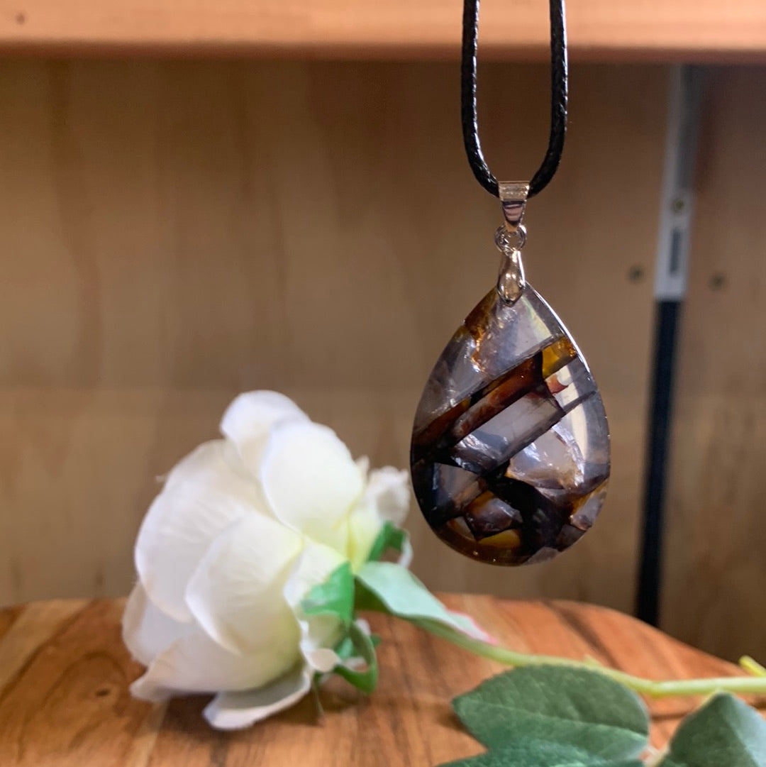 GOLDEN HEALER TEAR DROP PENDANT