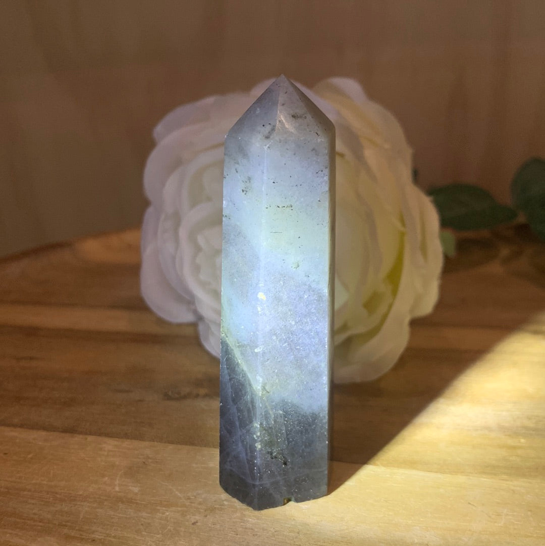 LABRADORITE POINT