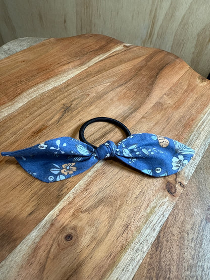 THEMED SCRUNCHIES