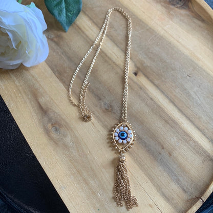 GOLD ﻿EVIL EYE NECKLACE WITH TASSLE