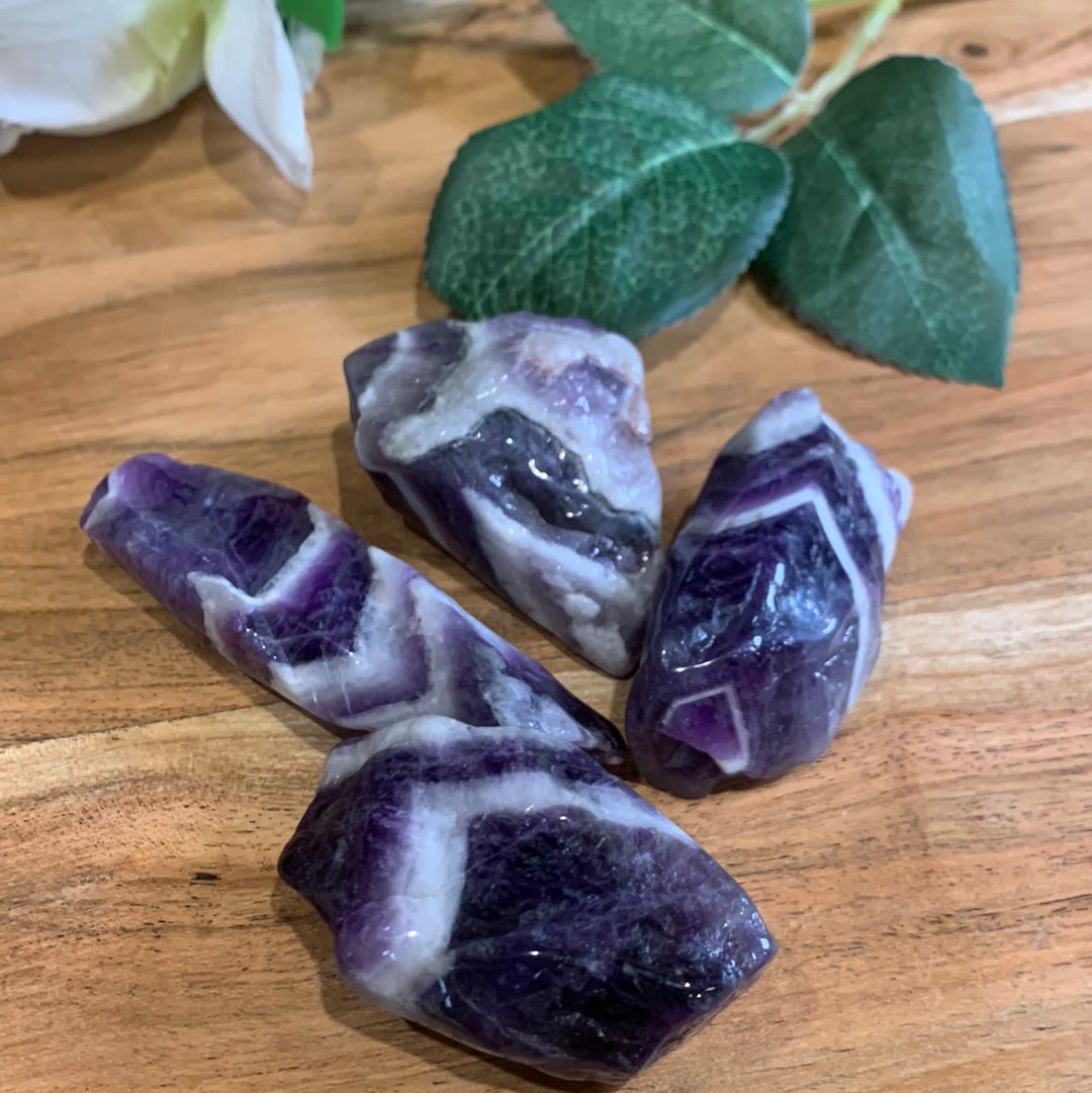 DREAM AMETHYST SHARDS (SMALL/MEDIUM/LARGE) CHEVRON AMETHYST
