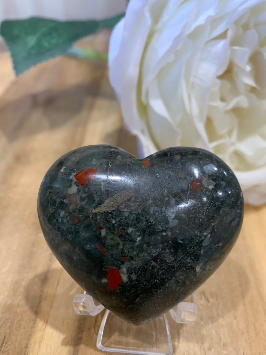 AFRICAN BLOODSTONE HEARTS (Stand not included)