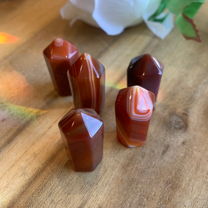 MINI CARNELIAN POINTS