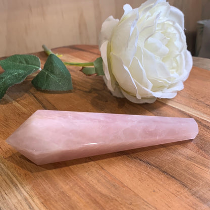 ROSE QUARTZ WAND