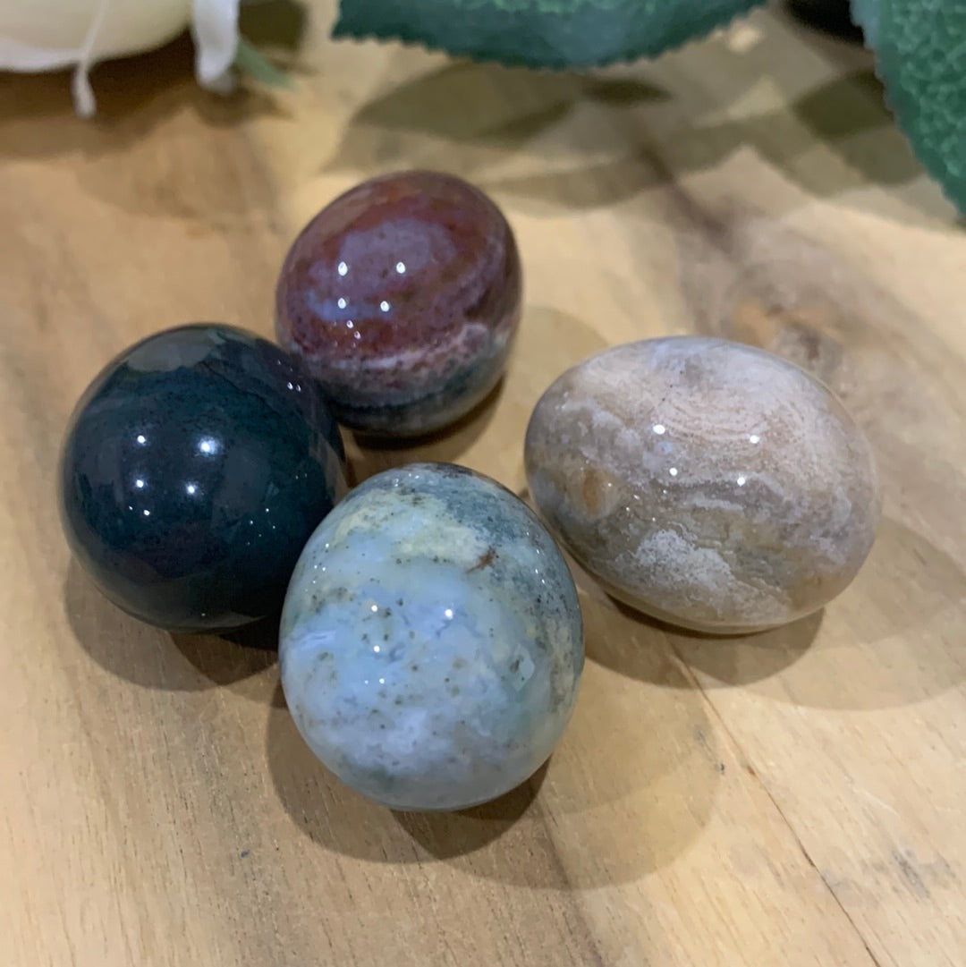 CRYSTAL EGGS (MEDIUM)