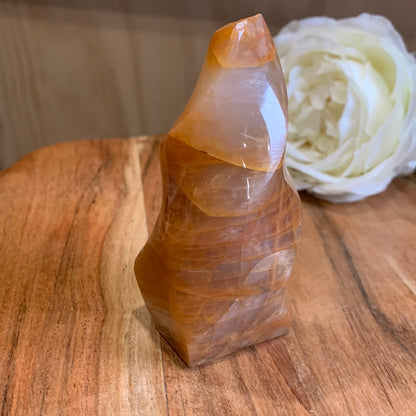 PEACH MOONSTONE FLAME (TIP IS BROKEN)