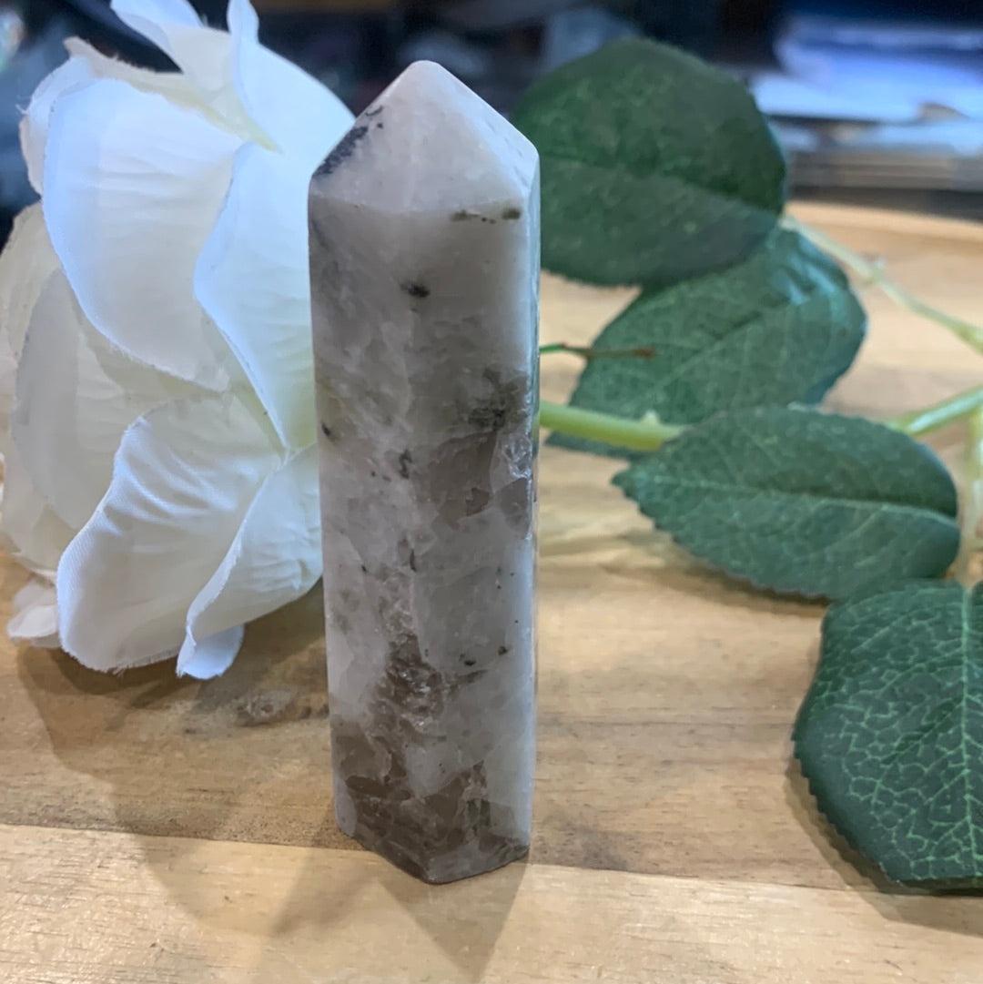 RAINBOW MOONSTONE POINTS