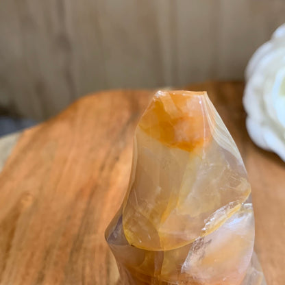 PEACH MOONSTONE FLAME (TIP IS BROKEN)