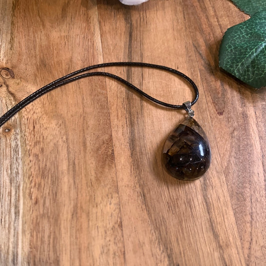 GOLDEN HEALER TEAR DROP PENDANT