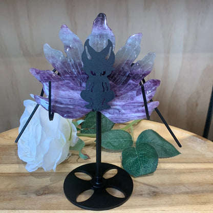 FLUORITE 9 TAIL FOX (WITH STAND)