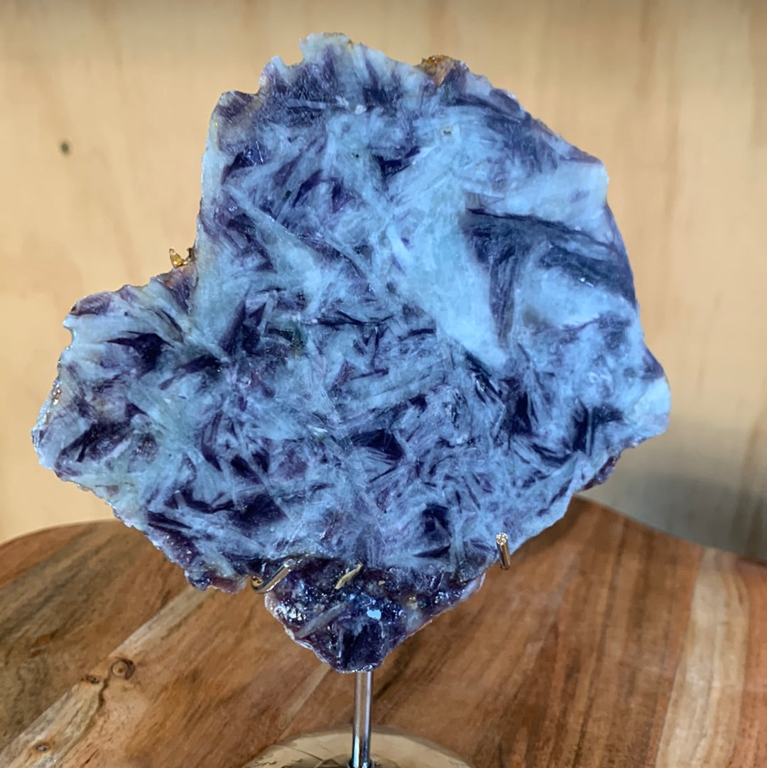 PURPLE MICA SLAB WITH STAND