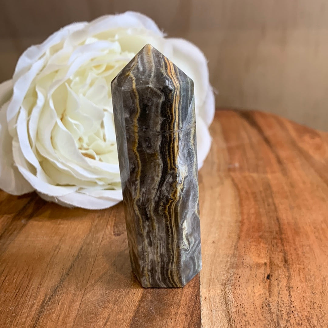 BANDED CALCITE POINT