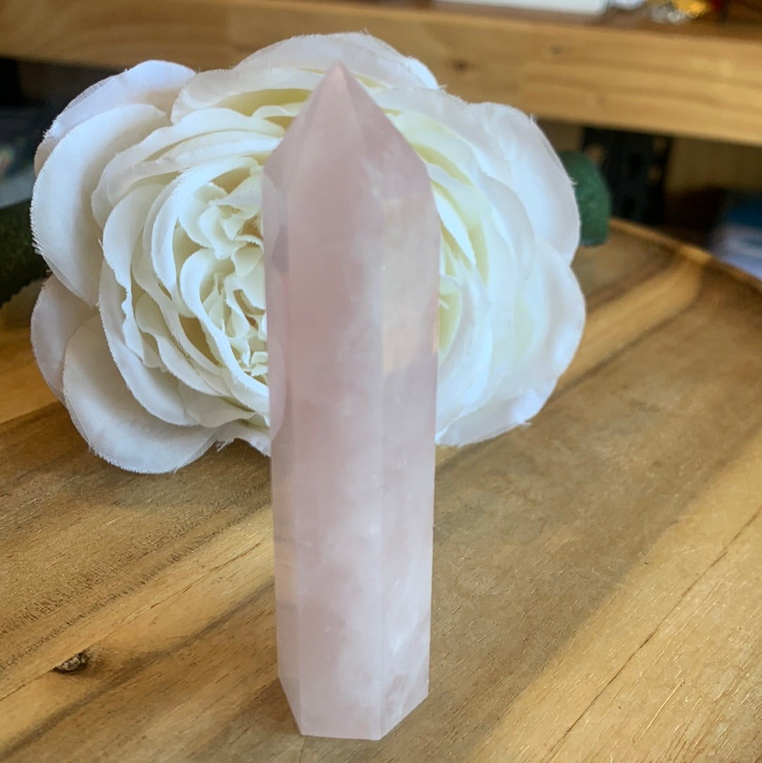 ROSE QUARTZ POINT