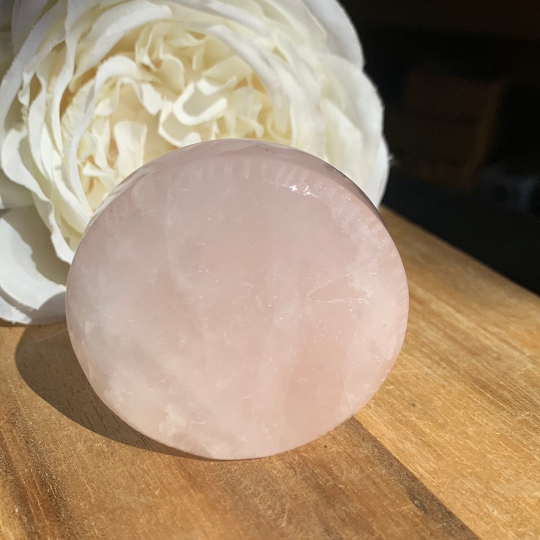 ROUND ROSE QUARTZ BOWL