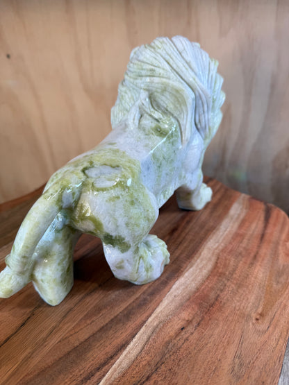 YELLOW AND WIHTE JADE LION  3kg & 627grams
