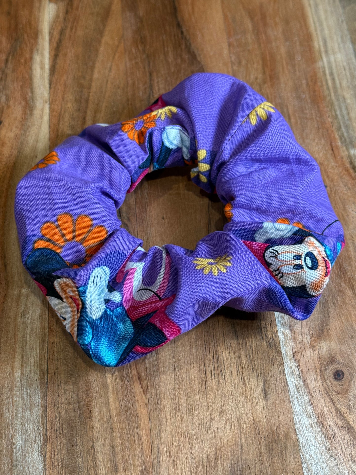 THEMED SCRUNCHIES