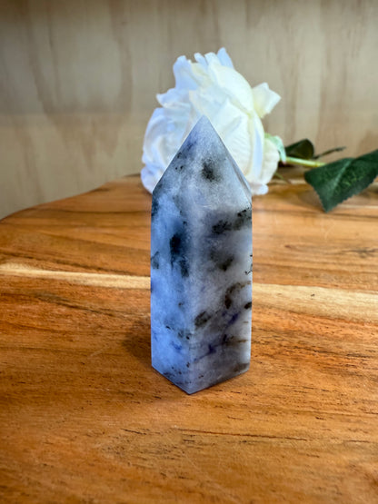 AFGHANITE POINTS (UV REACTIVE)