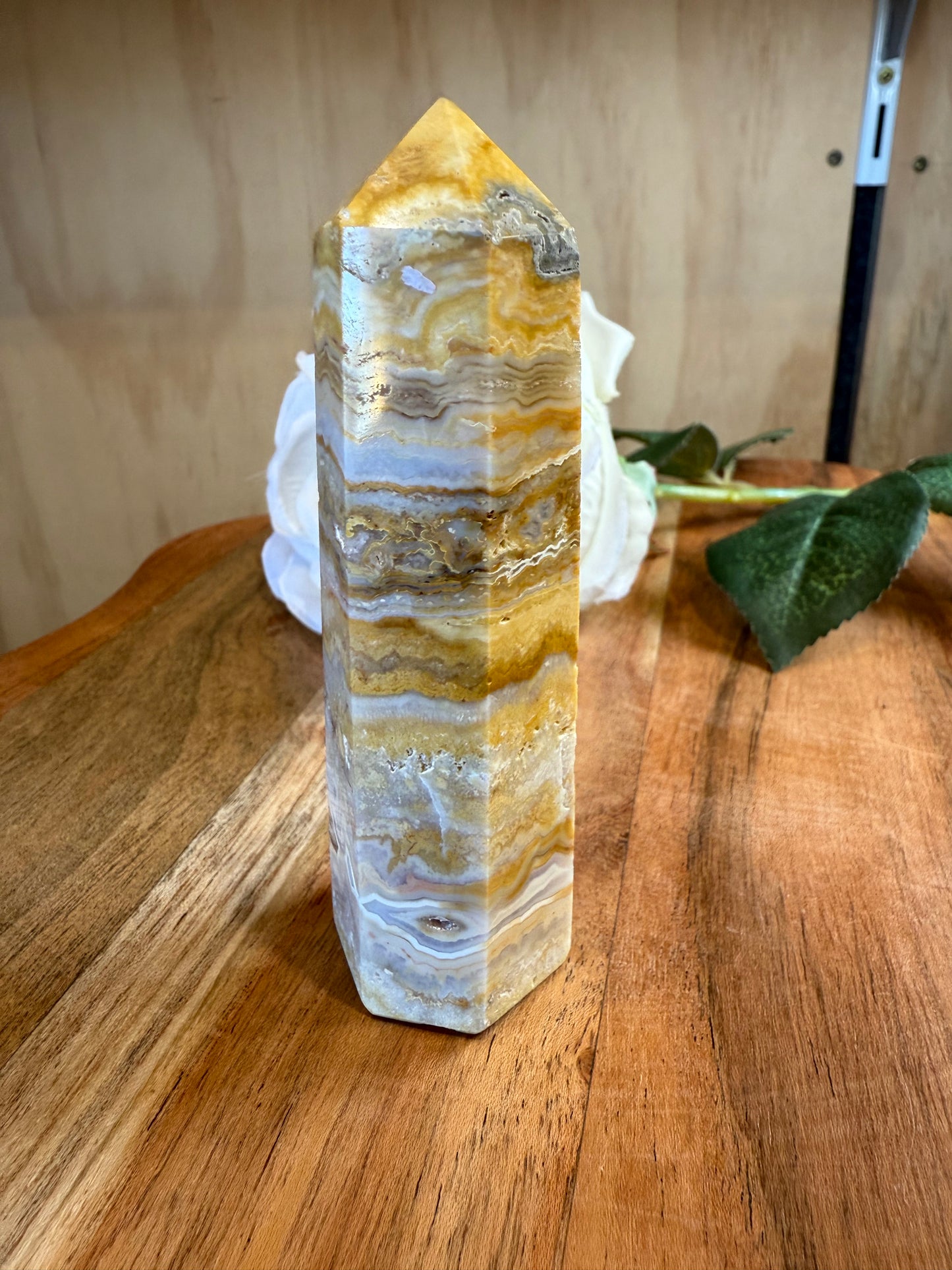 CRAZY LACE AGATE POINT