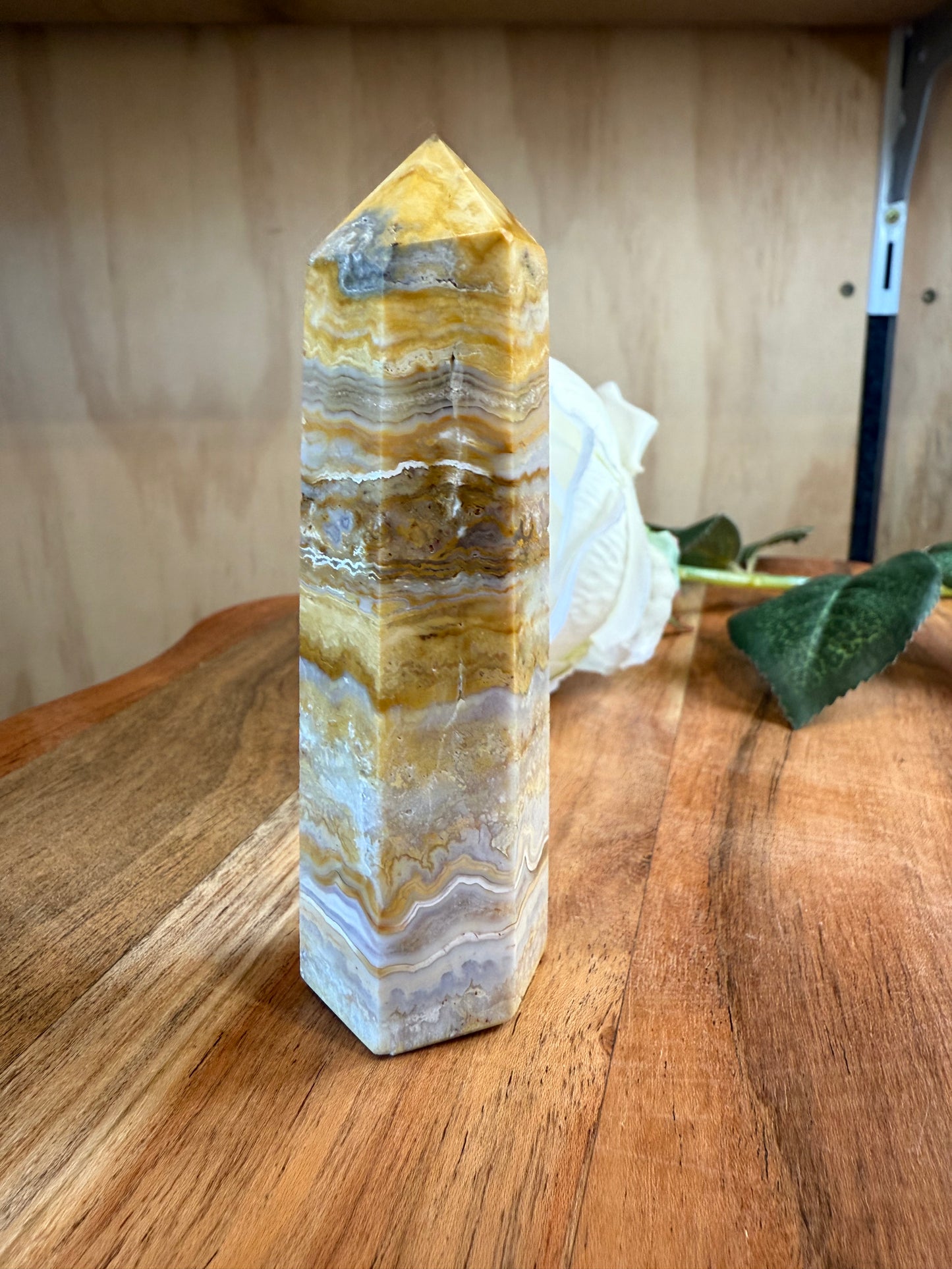 CRAZY LACE AGATE POINT