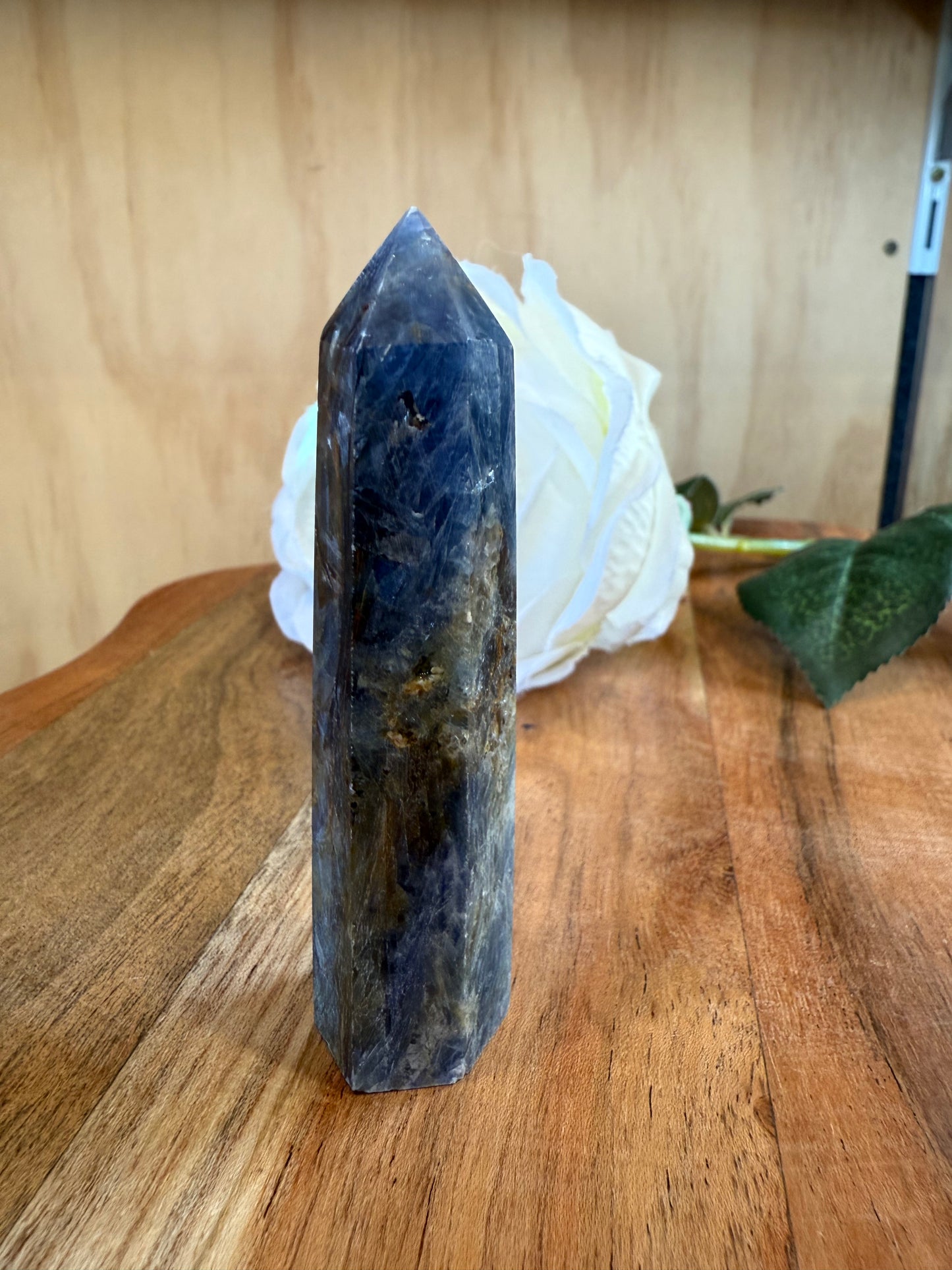 BLUE KYANITE POINT